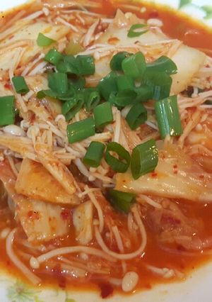 泡菜炒金針菇 的食譜成品照片