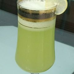 A picture of Cucumber Lemon juice.