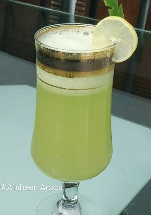 A picture of Cucumber Lemon juice.