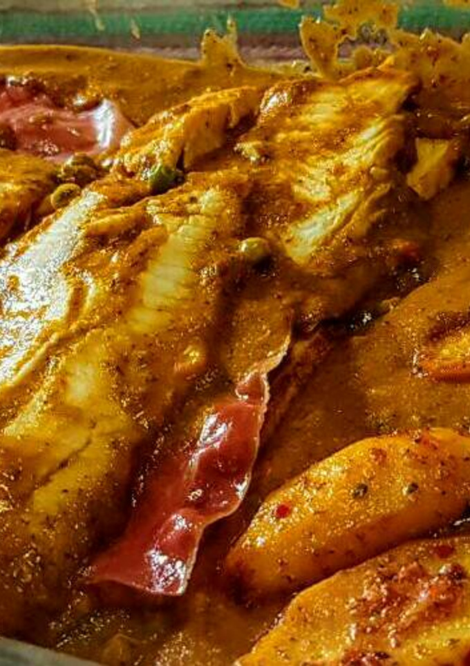 Una foto de Mojarra tilapia a la navarra en Colombia!