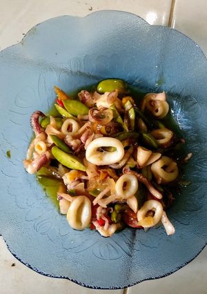 Foto resep Oseng cumi pete simple