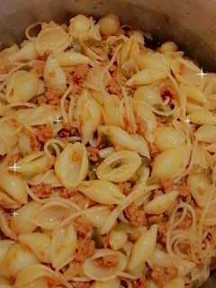 عکسی از دستور ماکارونی🍝 به وقت خونه تکونی 😂