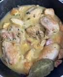 Pollo al ajillo (contramuslos y pechuga)