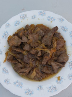Una foto de Hígado de cordero encebollado