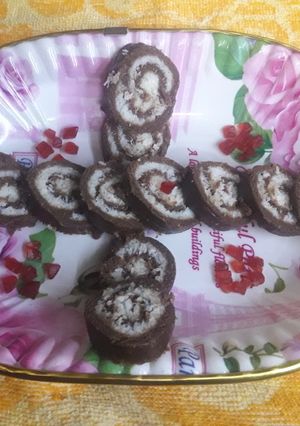 A picture of No Bake Swiss Roll.