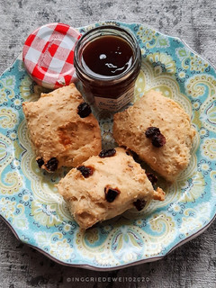 Foto resep Coconut Raisin Scones