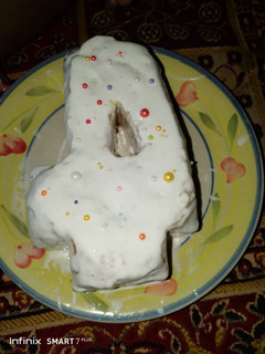 A picture of Cake.