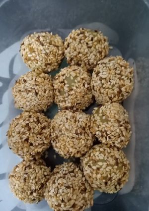 Foto resep Bola ubi wijen isi coklat