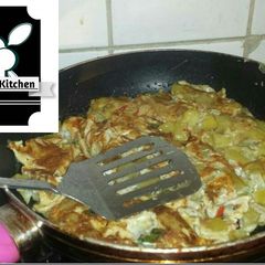 A picture of Egg and potato pizza.