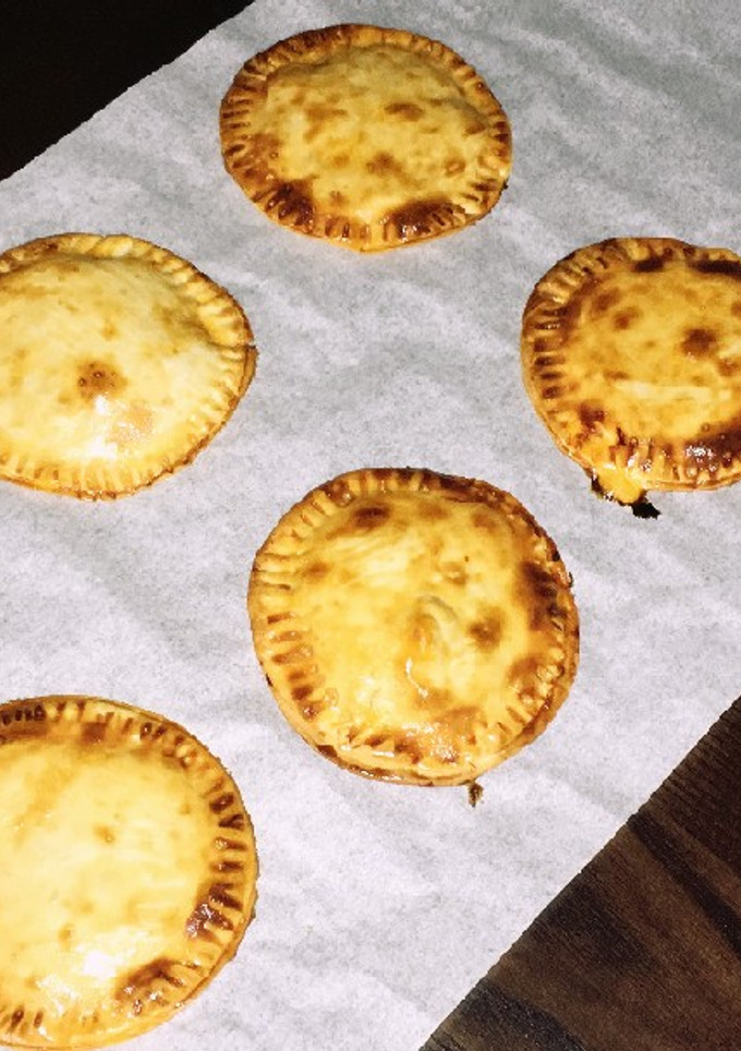 Una foto de Mini empanadas rellenas de bonito
