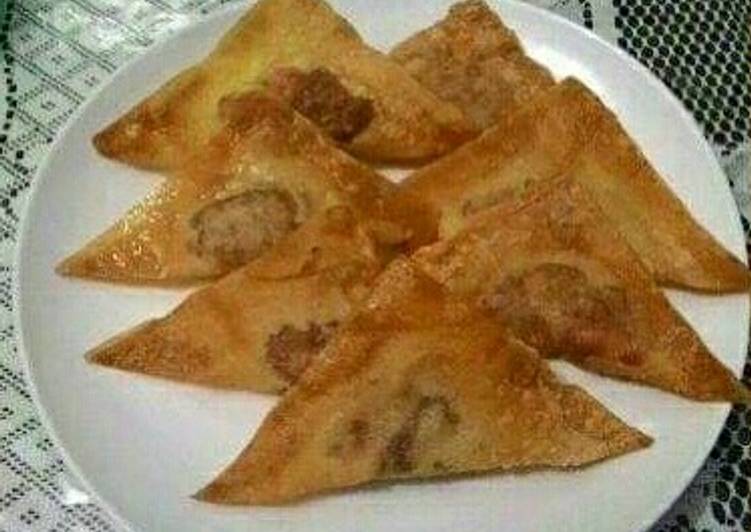 Pangsit Goreng Isi Kornet