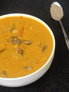 தாழ்ச்சா (Dalcha recipe in tamil) செய்முறை முக்கிய புகைப்படம்