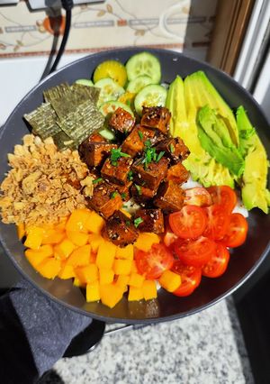Una foto de Poke de Tofu (saludable y fácil)