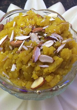 A picture of Aloo halwa.