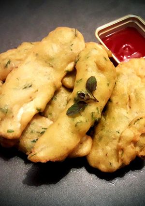 મેથી કેળા ના પકોડા રેસીપી મુખ્ય ફોટો