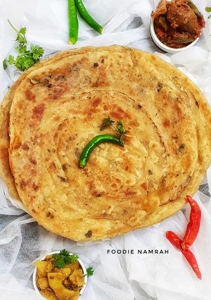 A picture of Masala lachha paratha.