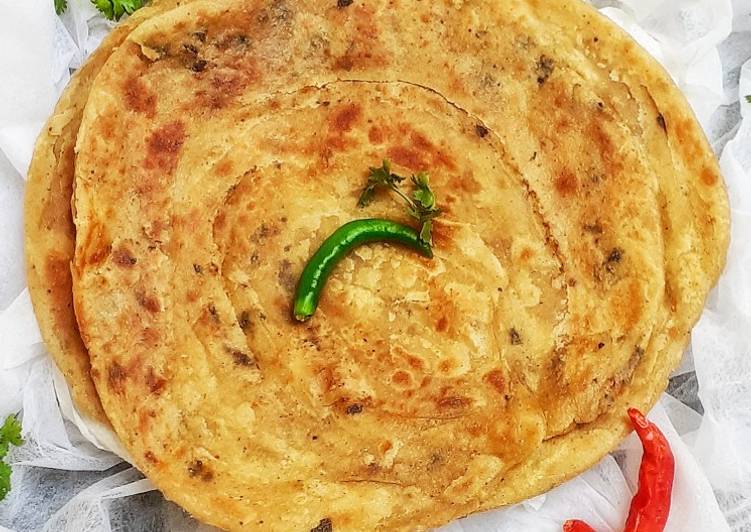 Recipe: Tasty Masala lachha paratha