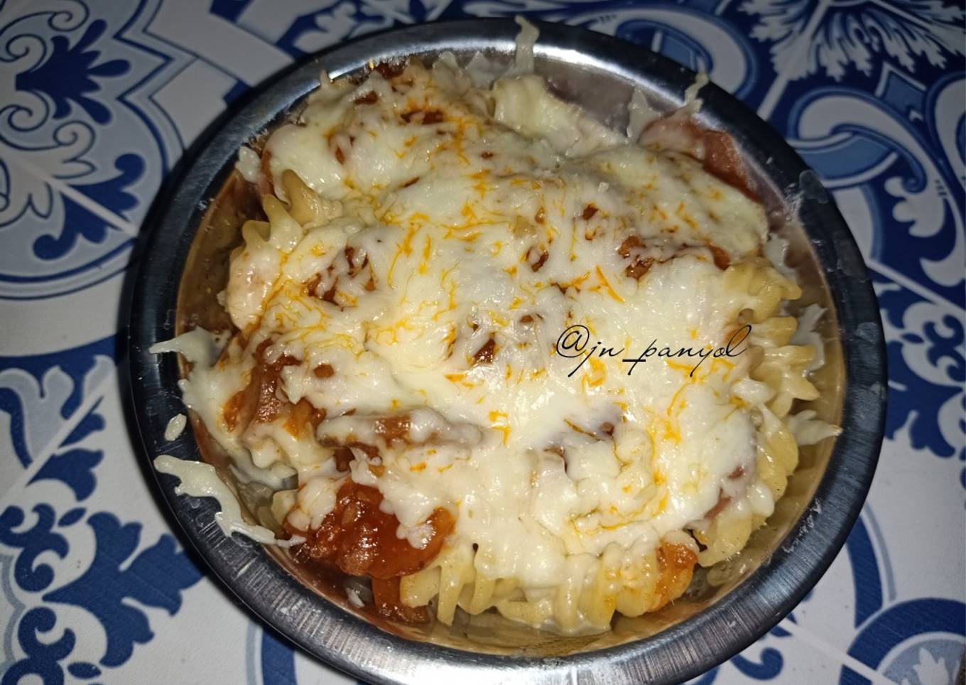 Baked Fusilli Bolognese Cheese