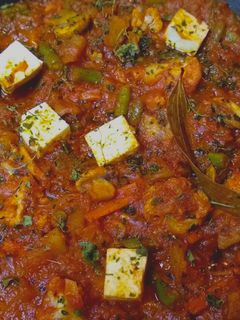 மிக்ஸ்ட் காய்கறி கிரேவி (mixed kaaikari gravy recipe in tamil) செய்முறை முக்கிய புகைப்படம்