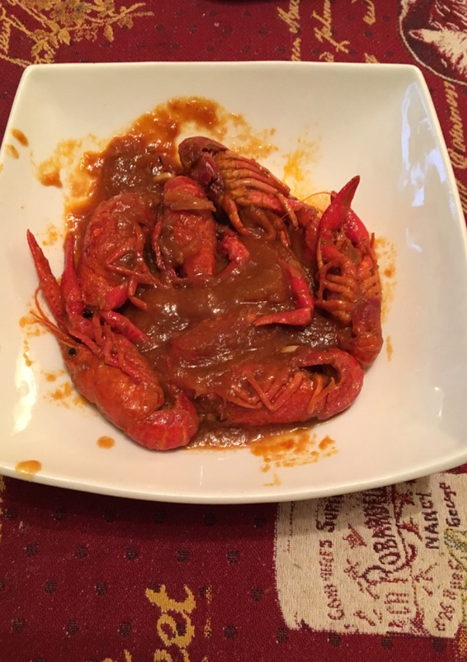 Una foto de Cangrejos del Júcar con salsa de tomate