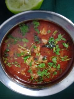 सोयाबीन वडी भाजी (soyabean vadi bhaji recipe in marathi) रेसिपी चे मुख्य फोटो