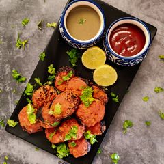 A picture of Tandoori momos.