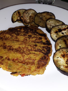 Una foto de Hamburguesas vegetales de garbanzo o tortitas de garbanzos