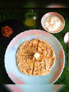 आलू के परांठे (aloo ke parathe recipe in hindi) रेसिपी मुख्य फोटो