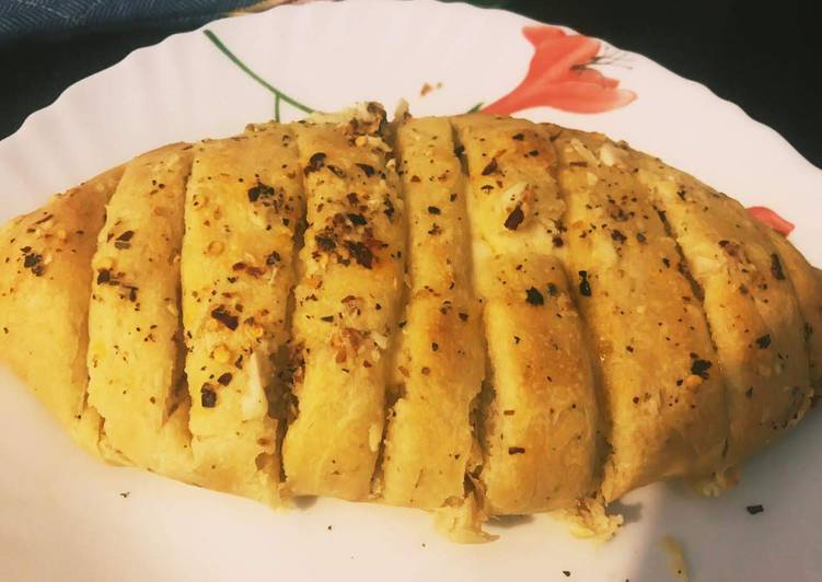 Step-by-Step Guide to Make Speedy Garlic Bread