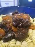 Joue de boeuf aux carottes et vin rouge