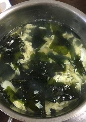 海帶芽蛋花湯 的食譜成品照片