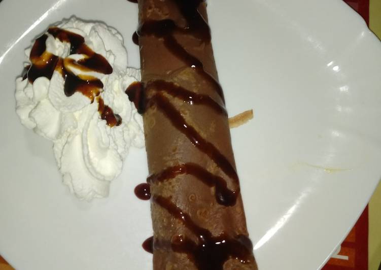 Crep de chocolate con crema de naranja