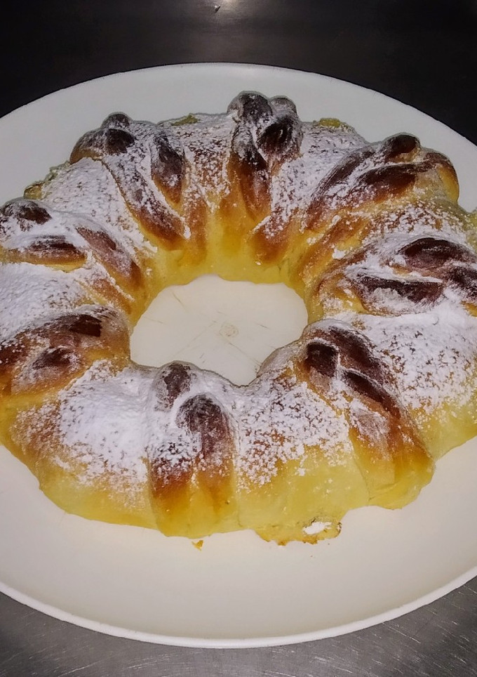 Una foto de Rosca de Pascua rellena