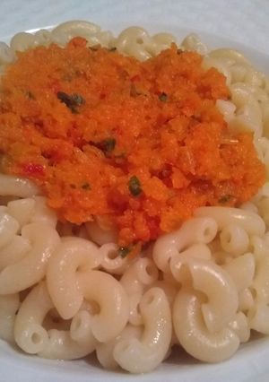 Una foto de Pasta en salsa de vegetales
