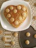 Cake with Egg Whites and Amaretti Cookies