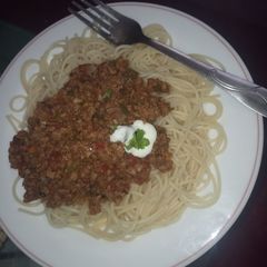 A picture of Spaghetti bolognese.