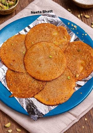 गुड के मीठे चीले रेसिपी मुख्य फोटो