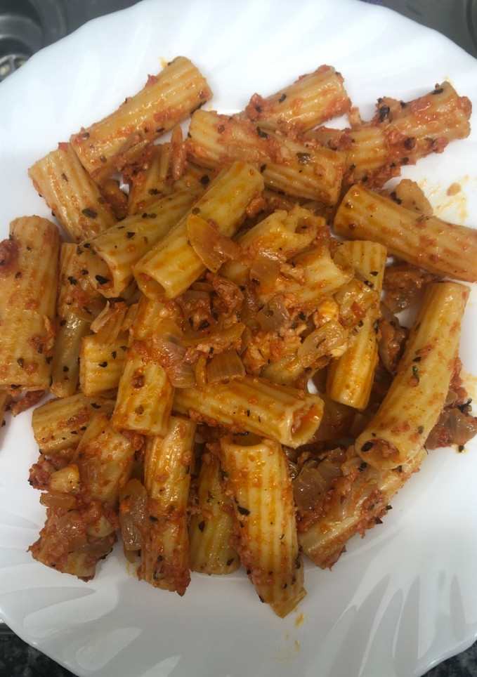 Una foto de 442. Tortiglioni con salsa de sobrasada y queso brie (principal pasta)