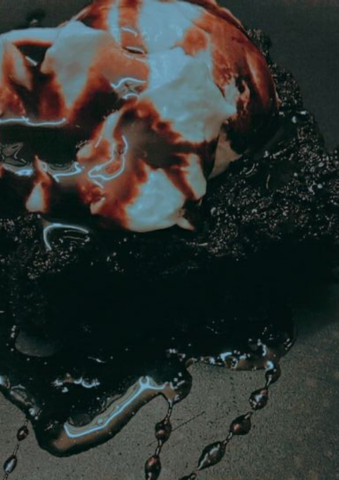 ब्राउनी विथ आइस क्रीम (Brownie with ice cream recipe in Hindi) रेसिपी मुख्य फोटो