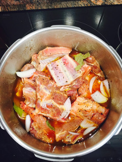 Una foto de Costillas adobadas al pimentón (receta gallega)