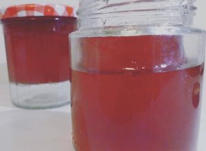 Une photo de Gelée de rhubarbe anti-gaspi