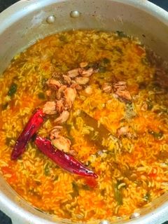 मूंग पालक मिक्स दाल खिचड़ी (moong palak mix dal khichdi recipe in Hindi) रेसिपी मुख्य फोटो