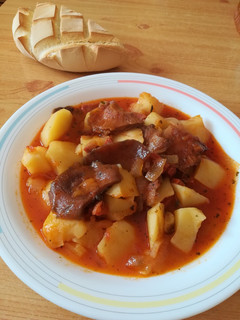 Una foto de Patatas guisadas con níscalos