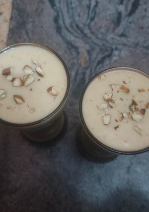 ஆப்பிள் பனானா மில்க் ஷேக்(apple banana milkshake recipe in tamil) செய்முறை முக்கிய புகைப்படம்