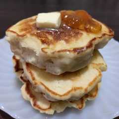 Una foto de Pancakes súper esponjosos 🥞🤩 | Paso a paso 👍