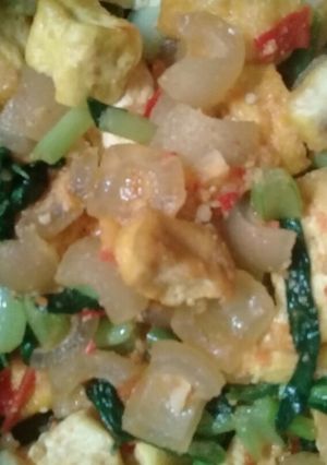 Foto resep Oseng campur (kulit sapi, sawi, tahu)