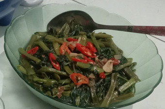 Cara Gampang Membuat Tumis kangkung, Lezat Sekali