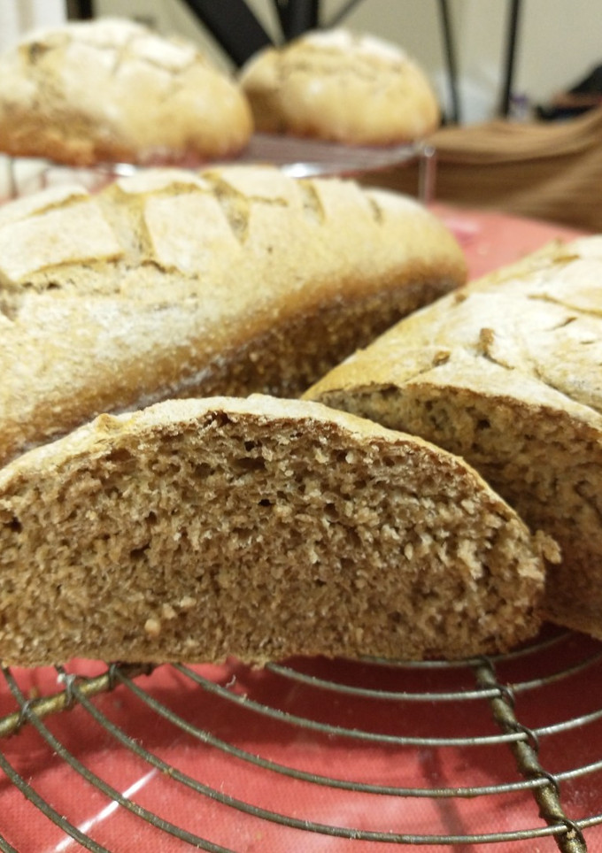 Una foto de Pan integral de masa madre