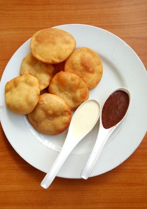 A picture of Milk Crackers.