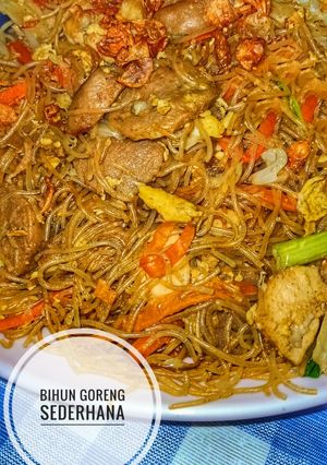 Resep Bihun Goreng Sederhana oleh Meyer - Cookpad